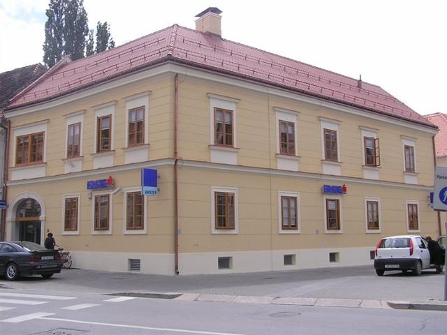 Erste & Steiermaerkische Bank d.d.,Kapucinski trg, Varaždin / rekonstrukcija i dogradnja postojeće gradevine (graditeljska spomenička ba5tina)